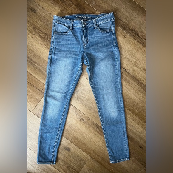 American Eagle Skinny Jeans - Picture 3 of 5